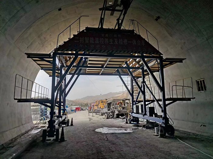 布料機(jī)、大型布料機(jī)、行走式布料機(jī)、圓筒布料機(jī)、行走式液壓布料機(jī)、移動(dòng)式液壓布料機(jī)、電動(dòng)布料機(jī)、手動(dòng)布料機(jī)、梁場(chǎng)專用液壓布料機(jī)
